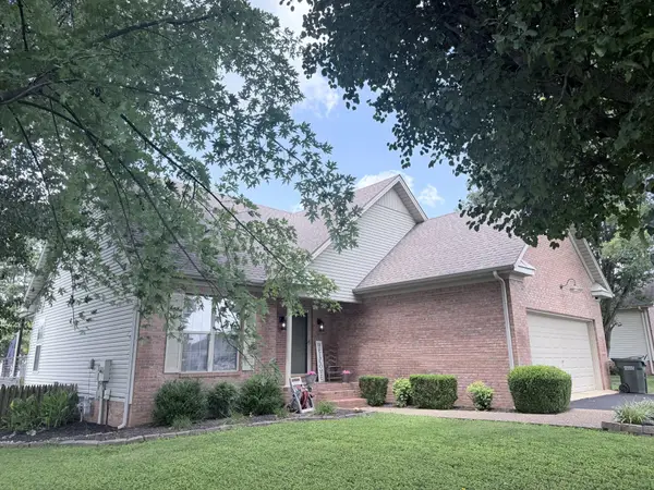 515 Ashbury Cir, Hopkinsville, KY 42240