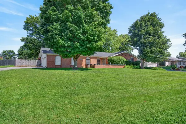 1117 Black Oak Ln, Hopkinsville, KY 42240