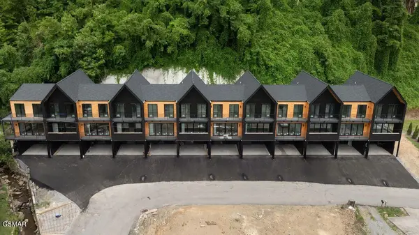 215 Circle Drive #2, Gatlinburg, TN 37738