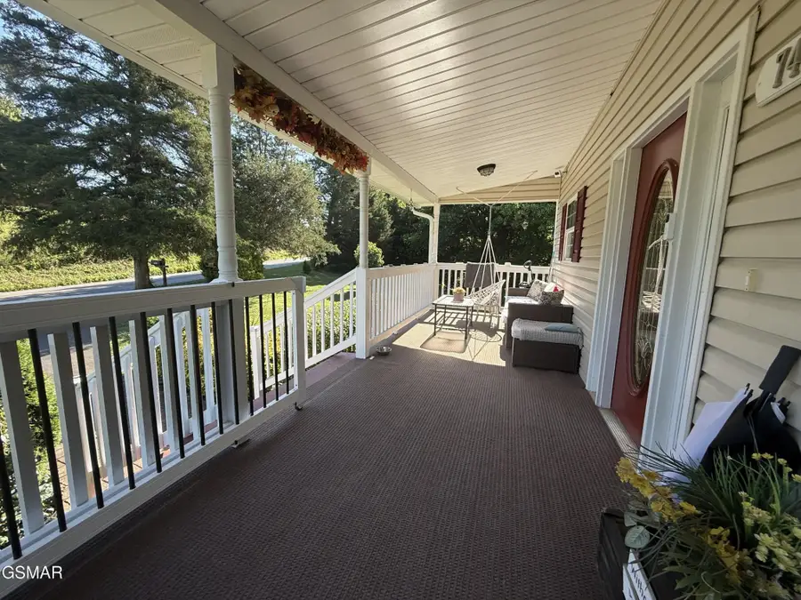 747 Gists Creek Road, Sevierville, TN 37876 - #3