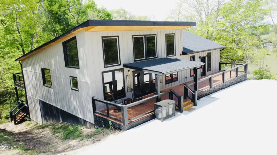 725 Timberlake Circle, Sevierville, TN 37876 - #2