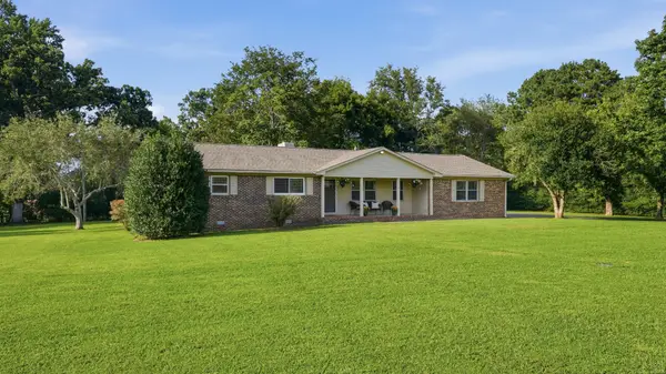 101 Royal Oak Dr, Winchester, TN 37398