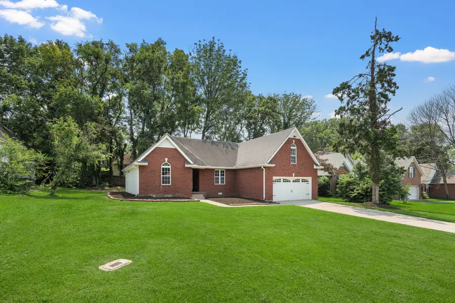 616 Woodland Hills Dr, La Vergne, TN 37086 - #3