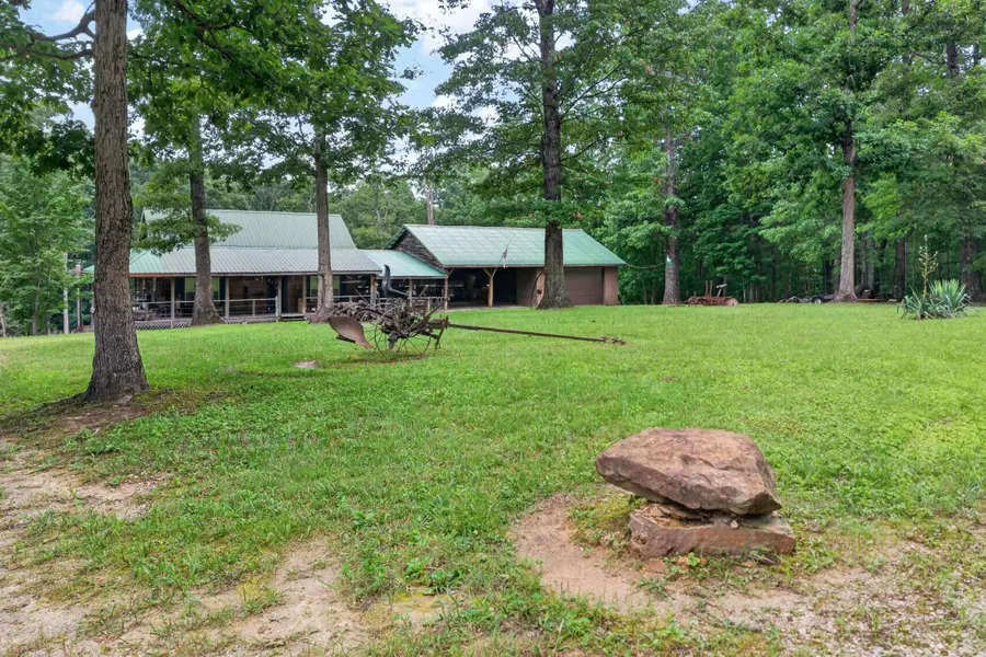 513 Valley Ridge Rd, Jamestown, TN 38556 - #2