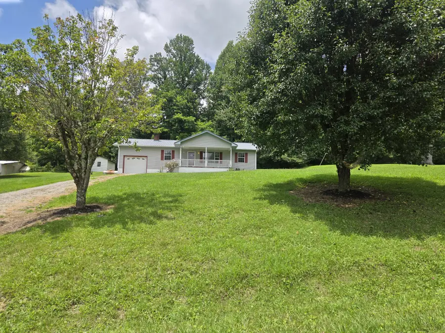 193 W Lee Dr, Palmer, TN 37365 - #2