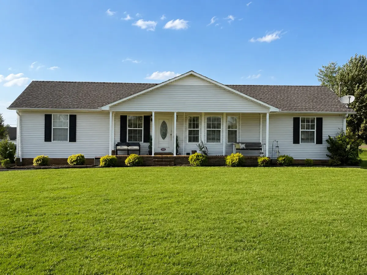1325 Horseshoe Dr, Lewisburg, TN 37091 - #1
