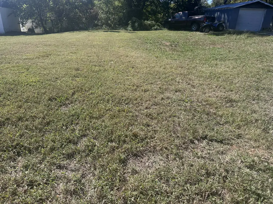 118 Jordan Ave, Mount Pleasant, TN 38474 - #2