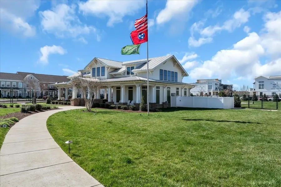 810 Ewell Farm Dr, Spring Hill, TN 37174 - #2