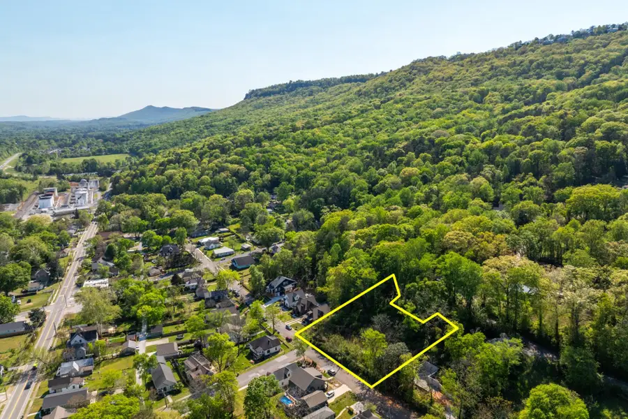 5483 Alabama Avenue, Chattanooga, TN 37409 - #2