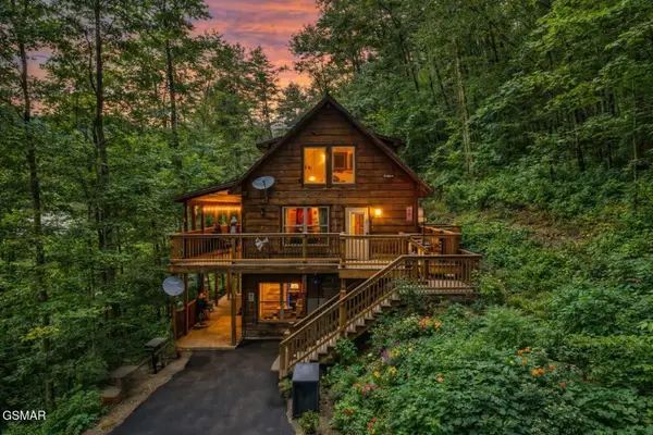 4211 Bruce Ogle Way, Pigeon Forge, TN 37863