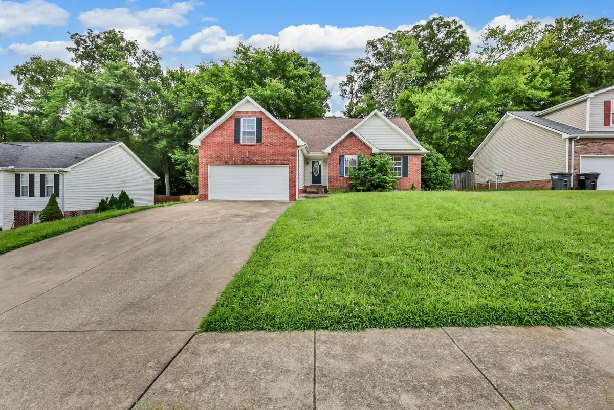 1641 Cedar Springs Cir, Clarksville, TN 37042 - #1