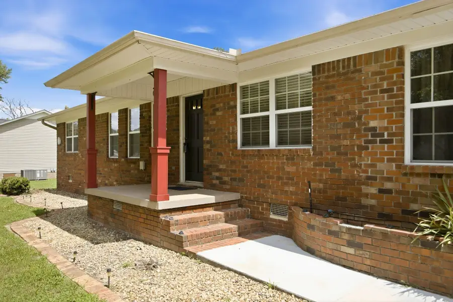 2025 Hawk Street Se, Cleveland, TN 37323 - #2