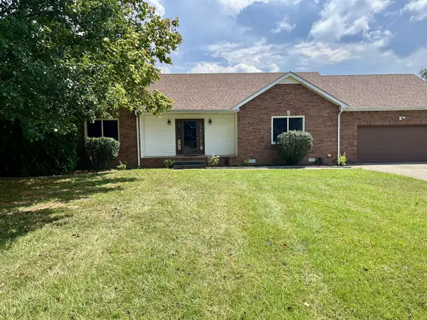 2758 Shepherds Ct, Woodlawn, TN 37191