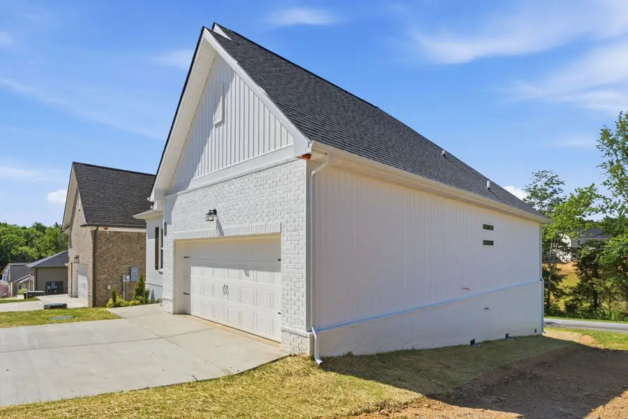 977 Hunters Lane, Springfield, TN 37172 - #3