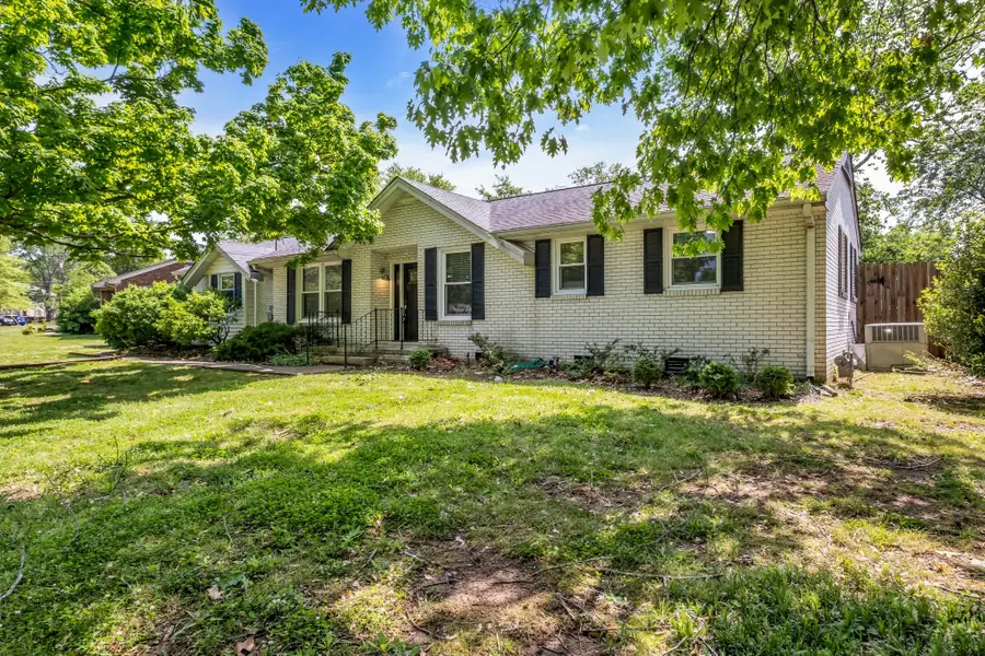 138 Carriage Dr, Nashville, TN 37221 - #2