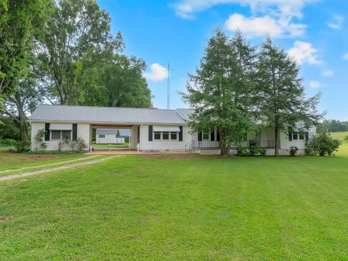 4237 Old Alto Hwy, Decherd, TN 37324 - #1
