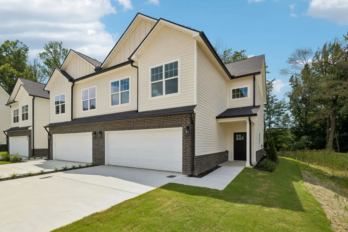 1068 Stagecoach Dr, White House, TN 37188 - #1