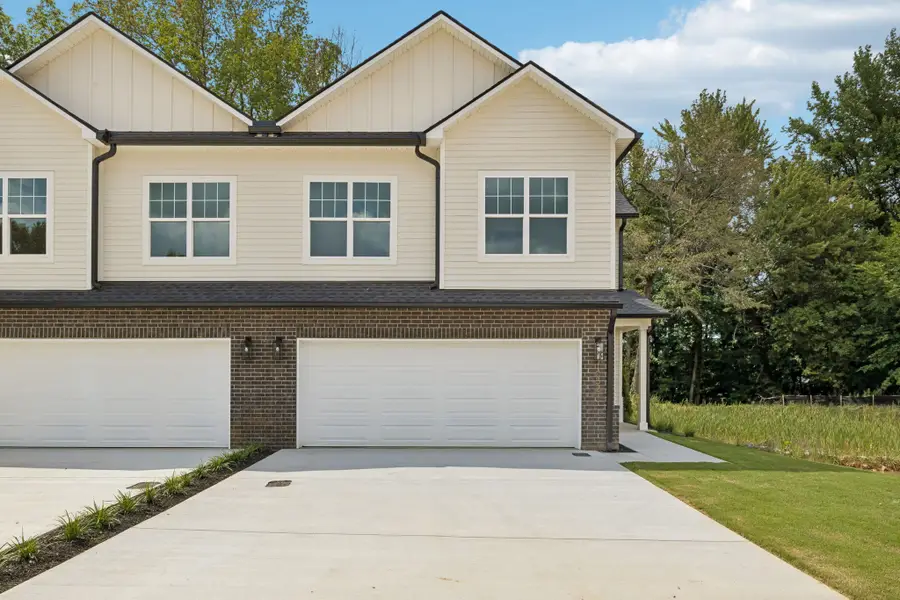 1068 Stagecoach Dr, White House, TN 37188 - #2