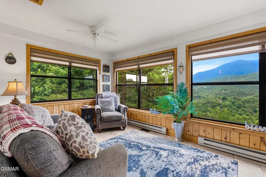 3505 Jakes Ridge Way, Sevierville, TN 37862 - #3