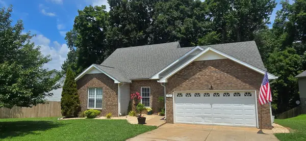 79 West Dr, Clarksville, TN 37040