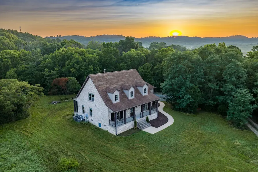 128 Leath Ln, Bethpage, TN 37022 - #2