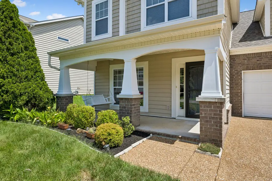 1432 Bern Dr, Spring Hill, TN 37174 - #2