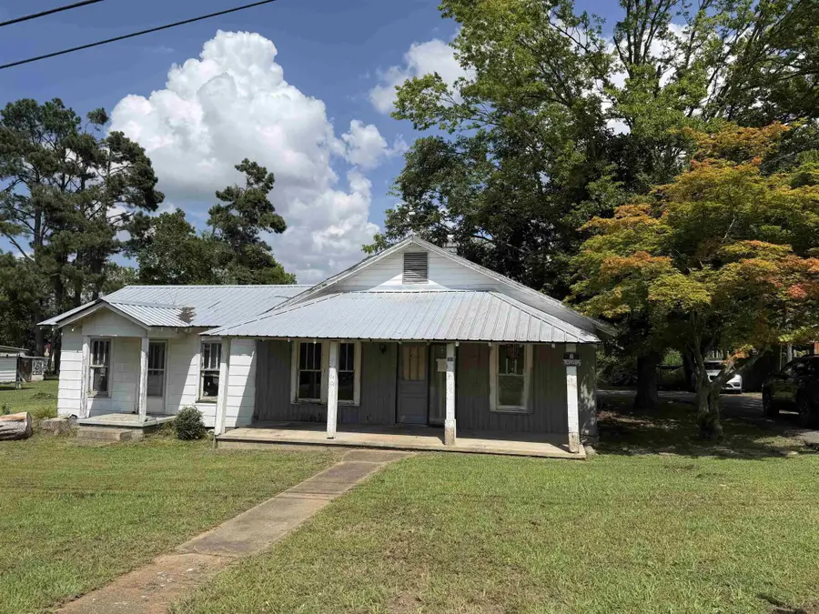 400 Alabama St, Savannah, TN 38372 - #2
