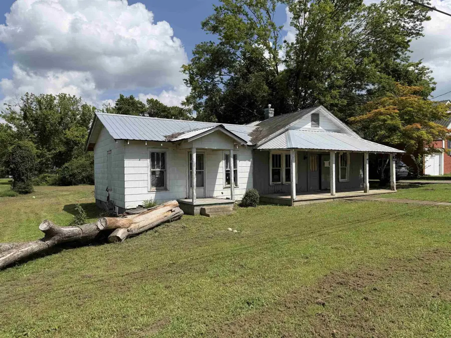 400 Alabama St, Savannah, TN 38372 - #3