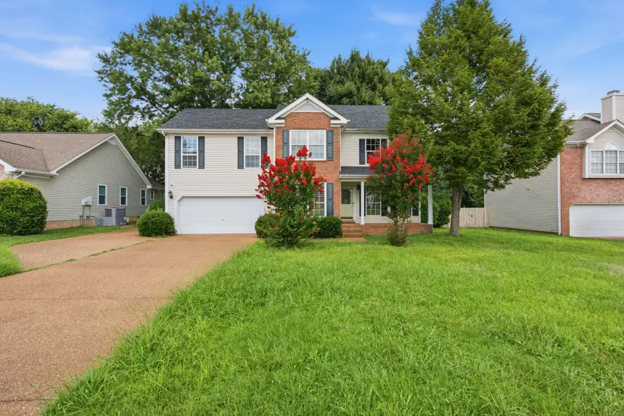1766 Witt Way Dr, Spring Hill, TN 37174 - #2