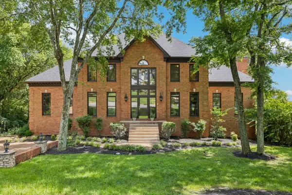 9129 Brentmeade Blvd, Brentwood, TN 37027