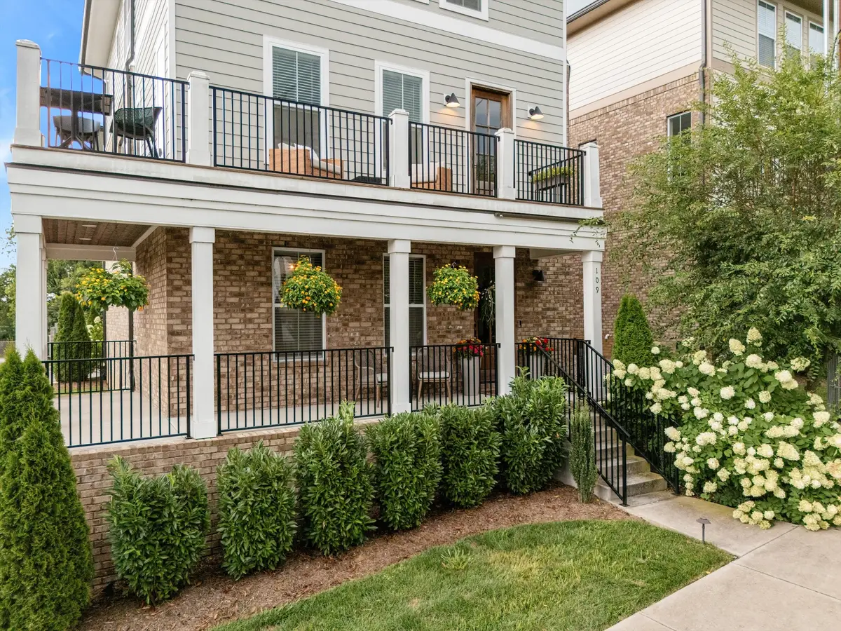 109 Demoss Rd, Nashville, TN 37209 - #1