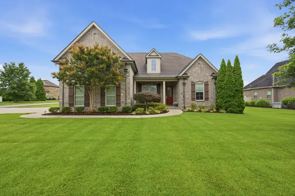 2734 Wynthrope Hall Dr, Murfreesboro, TN 37129