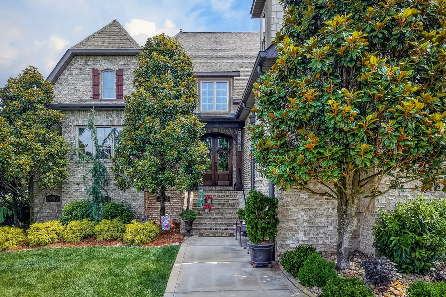 1758 Pearl Ave, Cookeville, TN 38506 - #2