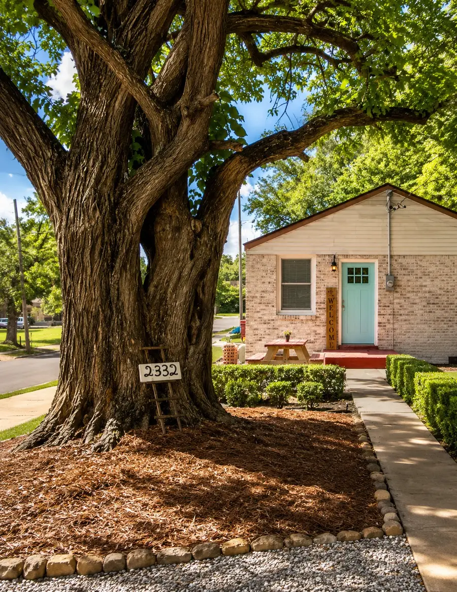 2332 Batavia St, Nashville, TN 37208 - #2