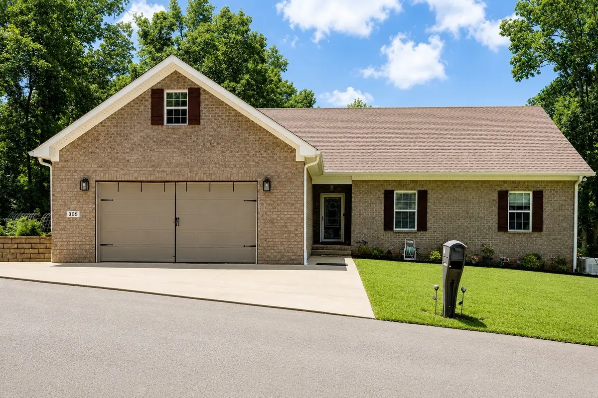 305 Doe Crossing Dr, Smiths Grove, KY 42171 - #1