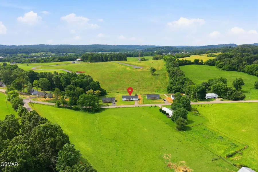 589 Columbia Road, Jefferson City, TN 37760 - #2