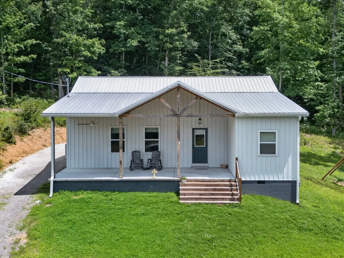 1047 Old County House Rd, Charlotte, TN 37036 - #1