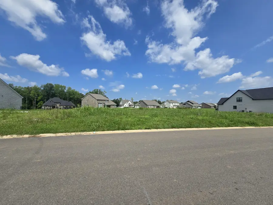 514 Foxglove Ln, Clarksville, TN 37043 - #2