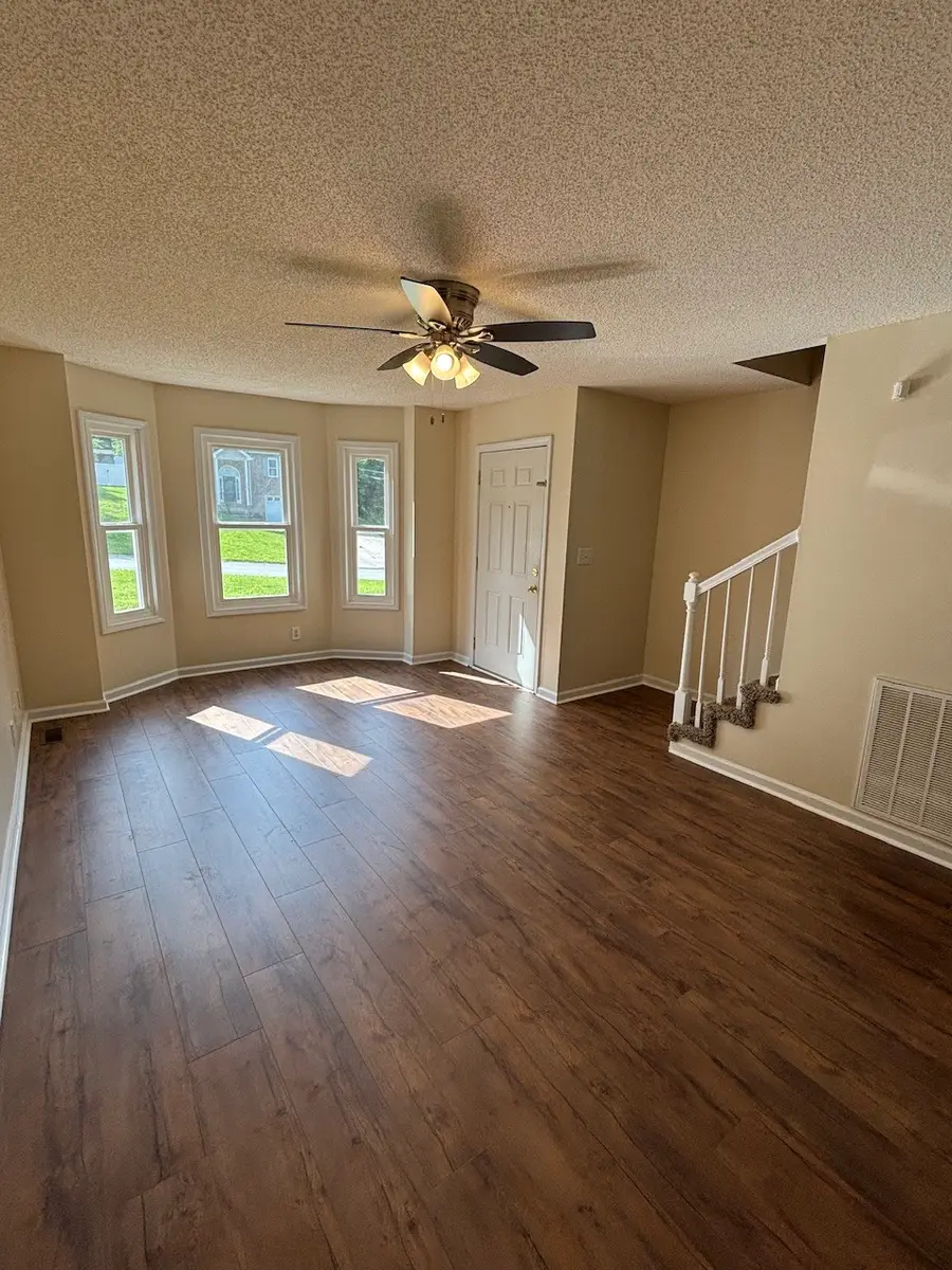 2687 Blue Willow Ct, Clarksville, TN 37042 - #3