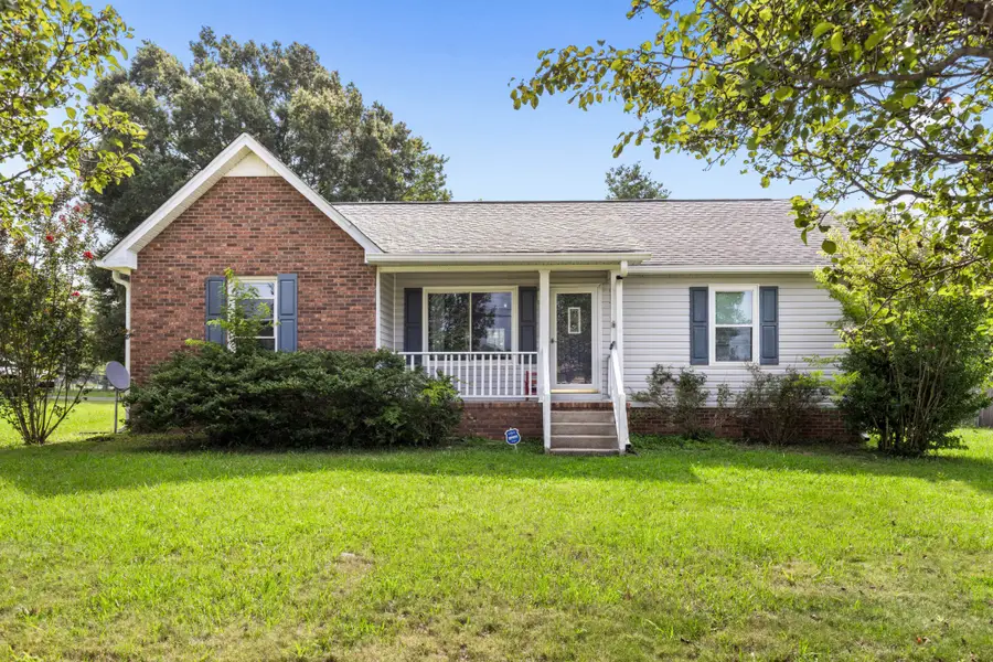 514 W Market St, Portland, TN 37148 - #2
