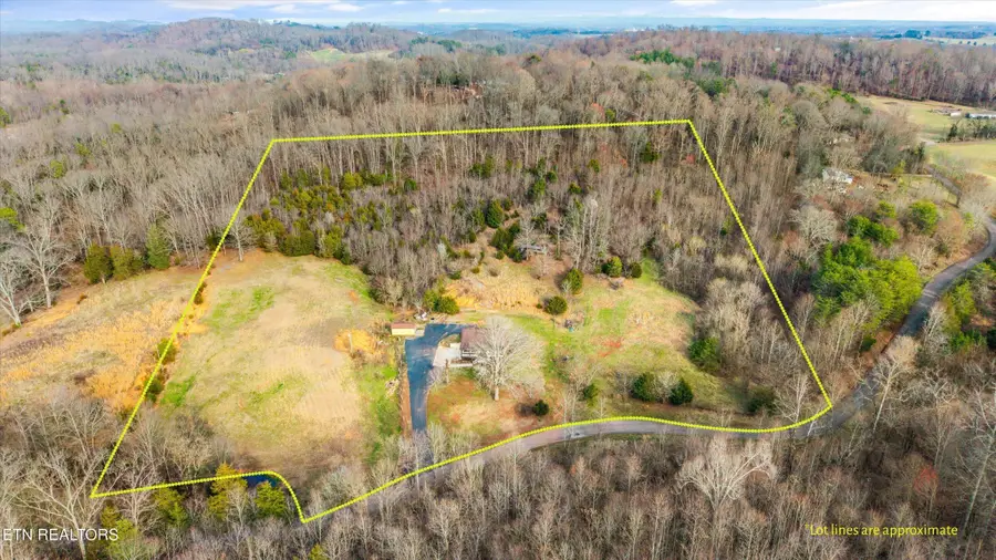 129 Pleasant Hill Rd, Sweetwater, TN 37874 - #3