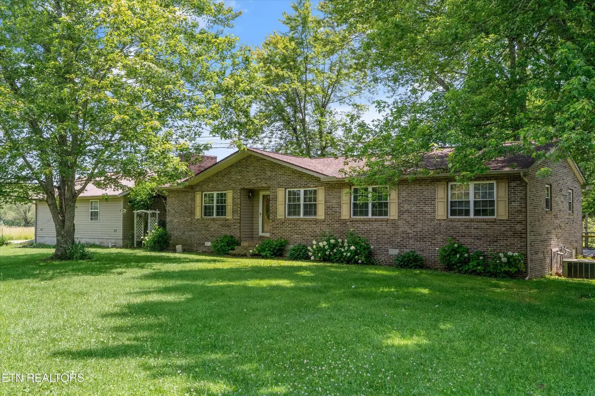 9438 Morgan County Hwy, Sunbright, TN 37872 - #1