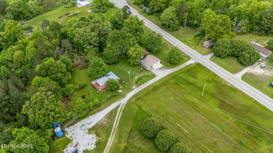 9438 Morgan County Hwy, Sunbright, TN 37872 - #3