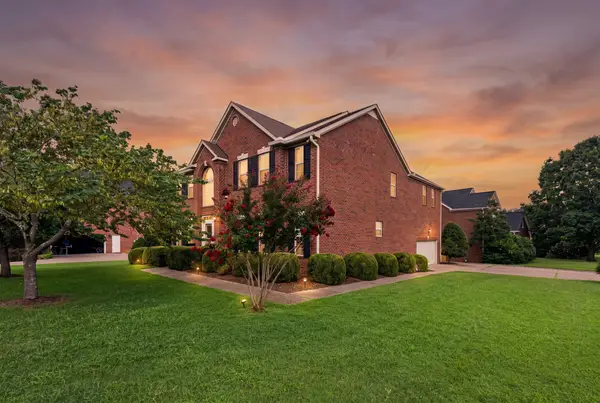 5037 Traceway Dr, Nashville, TN 37221