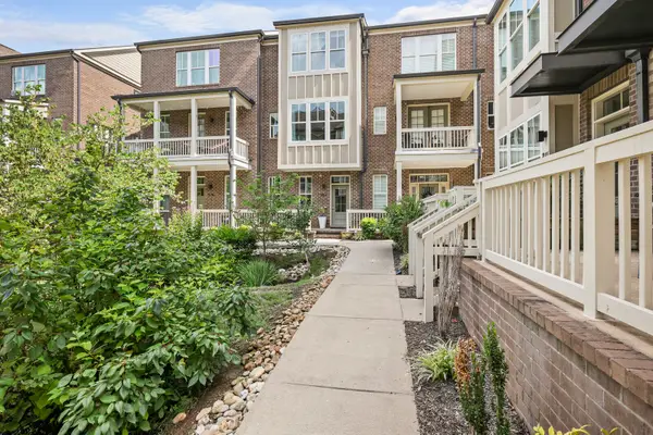 207 Porter Village Cir, Nashville, TN 37206