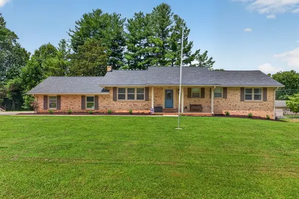 1036 Melrose Dr, Cookeville, TN 38501
