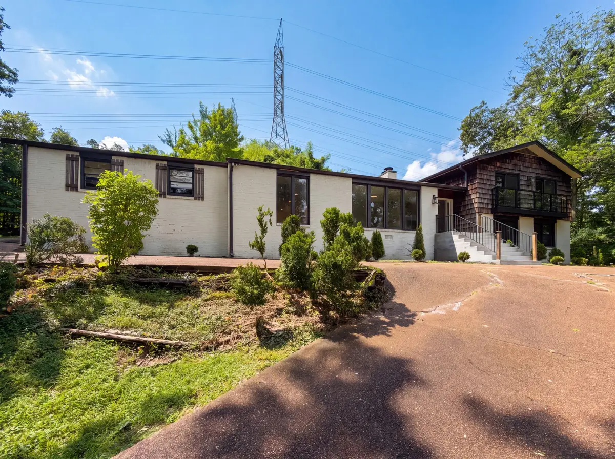 6112 Pinehurst Dr, Nashville, TN 37215 - #1