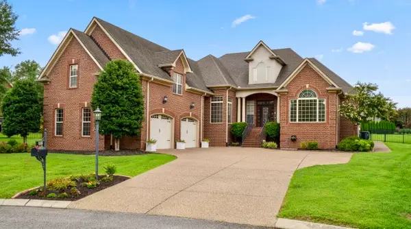1005 Scarlet Ct, Hendersonville, TN 37075