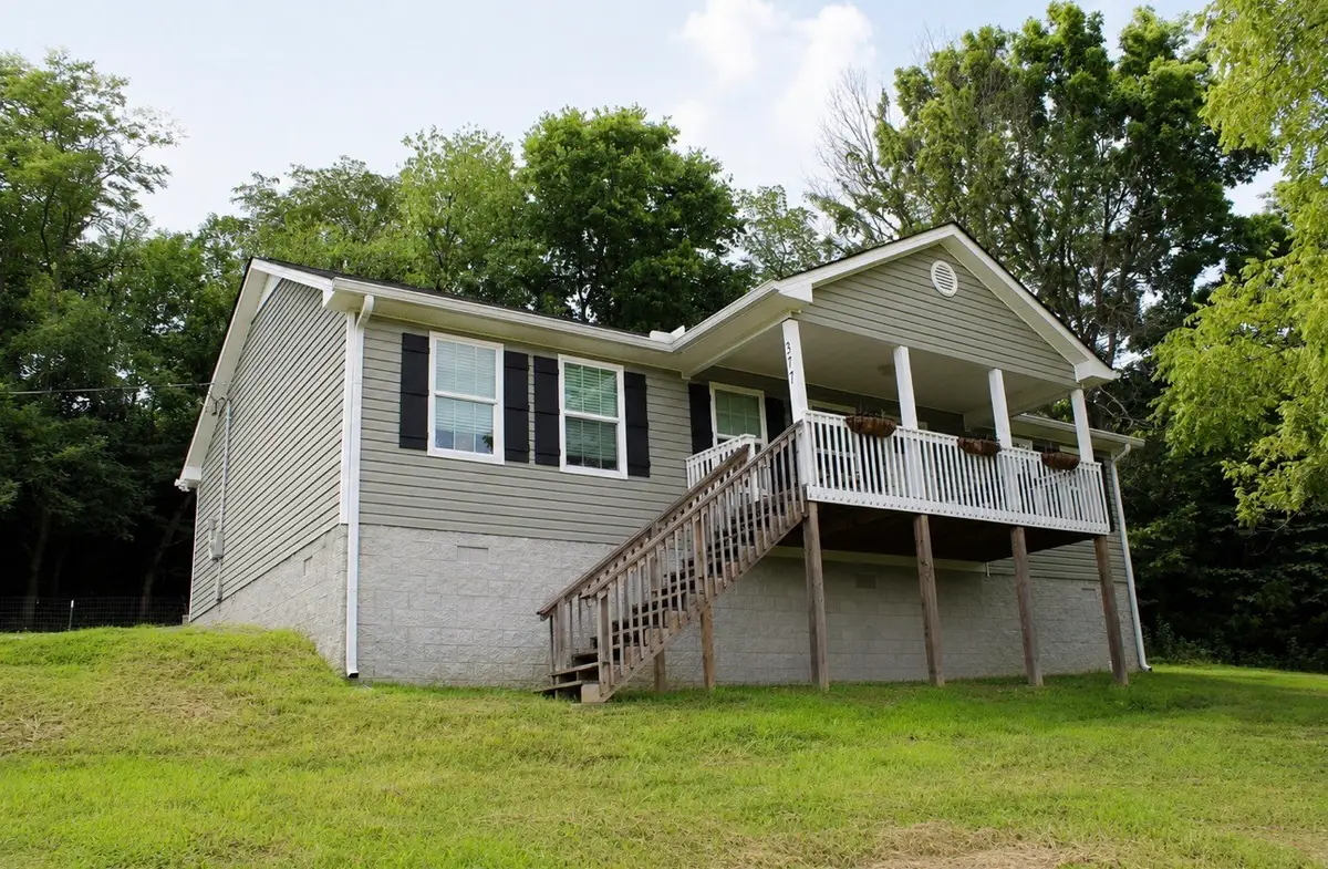 377 Rawls Creek Rd, Gordonsville, TN 38563 - #1