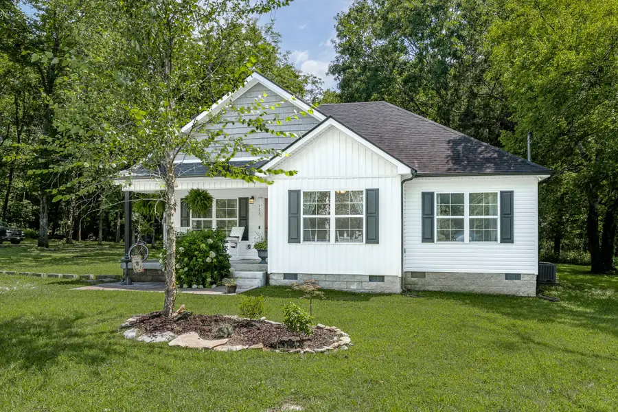371 Holly Grove Rd, Lewisburg, TN 37091 - #2
